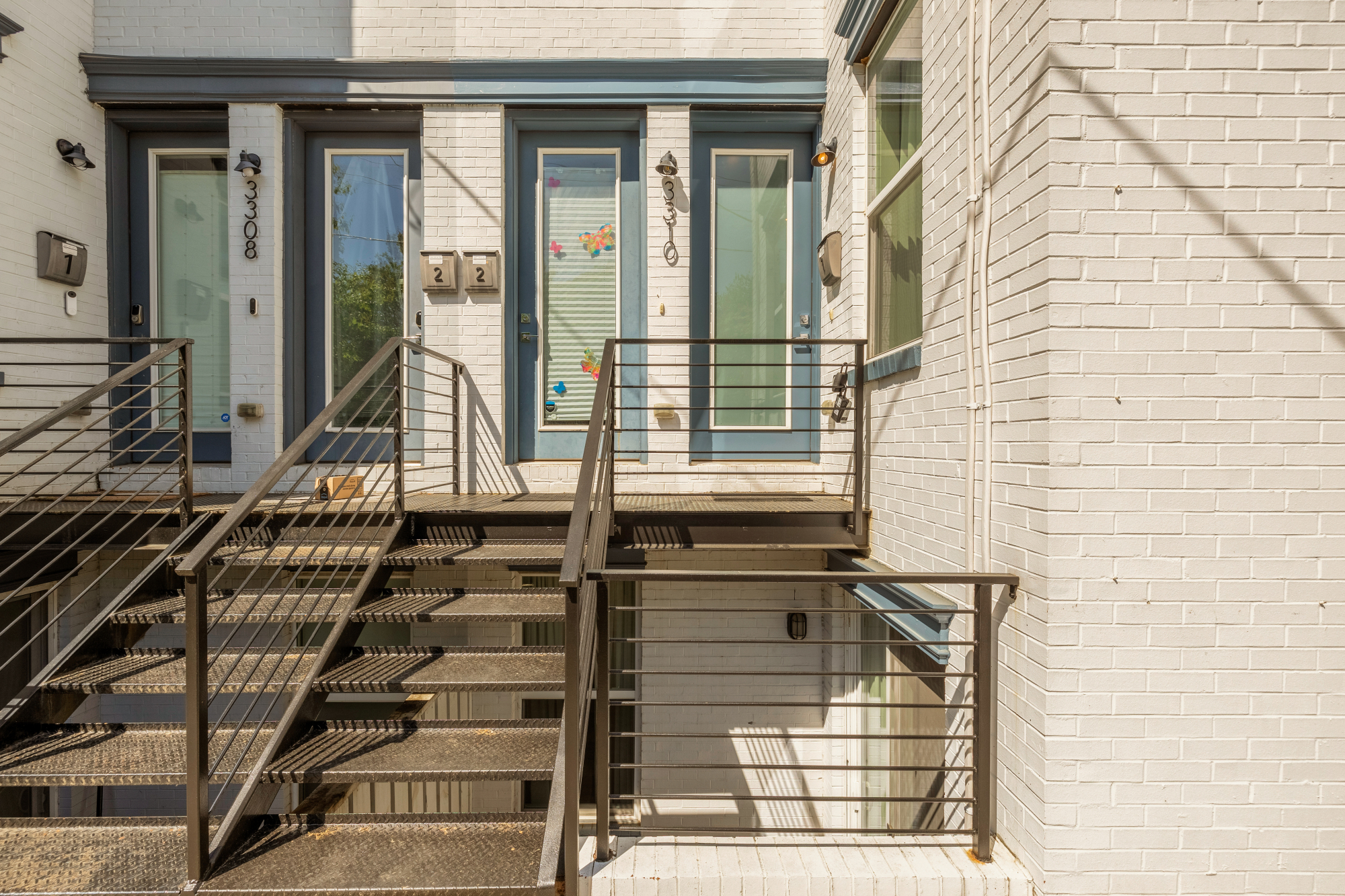 3310 9th Street NE_Porch